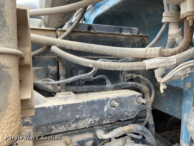 image for item JD9256 2002 Peterbilt 378  semi truck