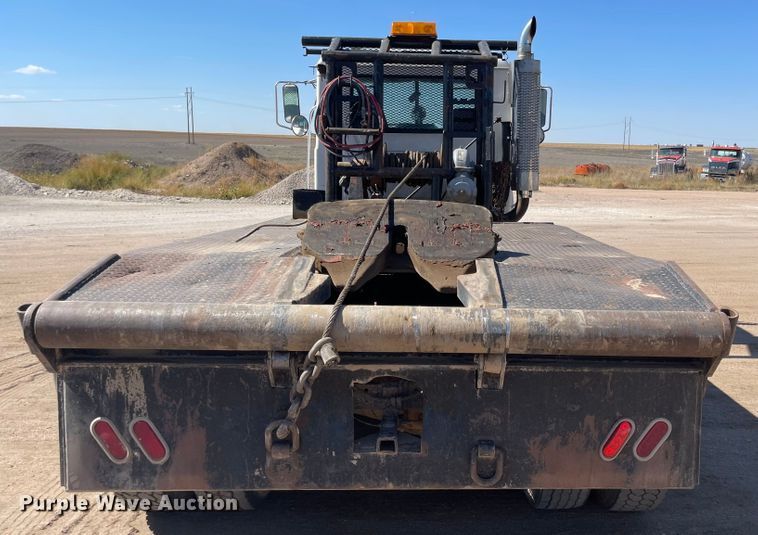 image for item JD9262 1994 Mack CH613 winch truck