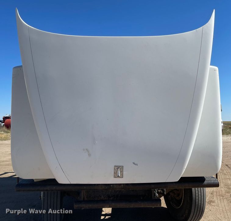 image for item JD9262 1994 Mack CH613 winch truck