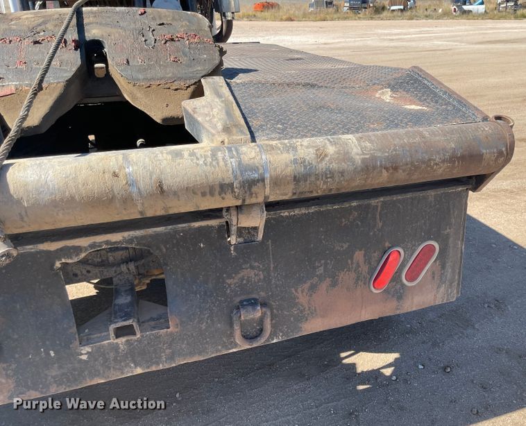 image for item JD9262 1994 Mack CH613 winch truck