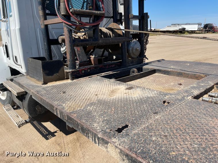 image for item JD9262 1994 Mack CH613 winch truck