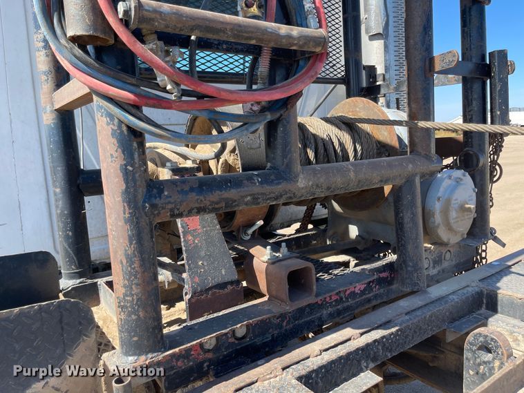 image for item JD9262 1994 Mack CH613 winch truck