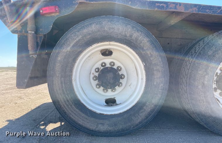 image for item JD9262 1994 Mack CH613 winch truck