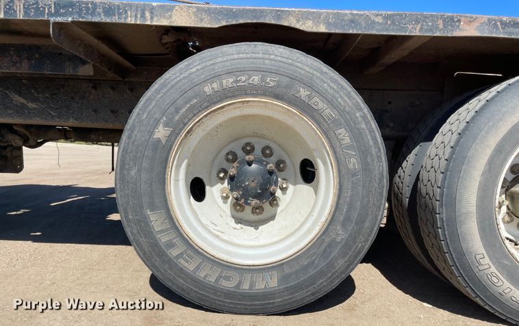 image for item JD9262 1994 Mack CH613 winch truck