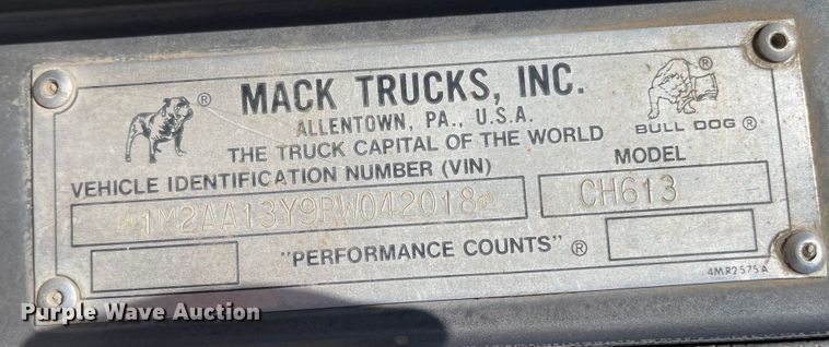 image for item JD9262 1994 Mack CH613 winch truck