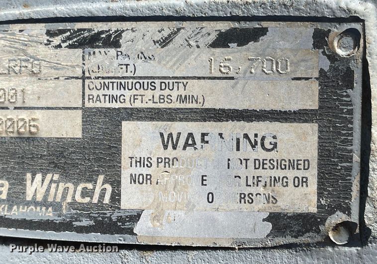 image for item JD9262 1994 Mack CH613 winch truck