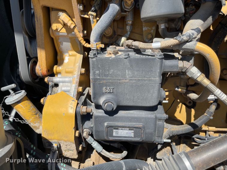 image for item JD9263 2008 Kenworth W900  semi truck