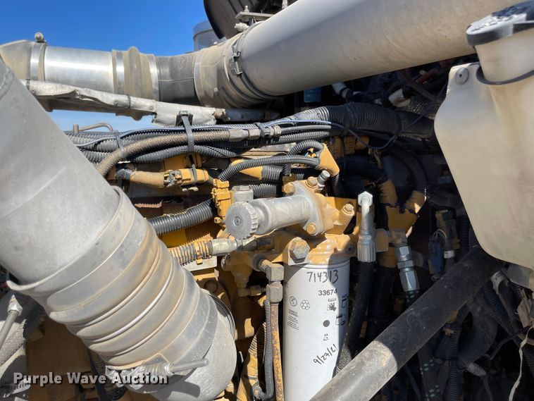 image for item JD9263 2008 Kenworth W900  semi truck