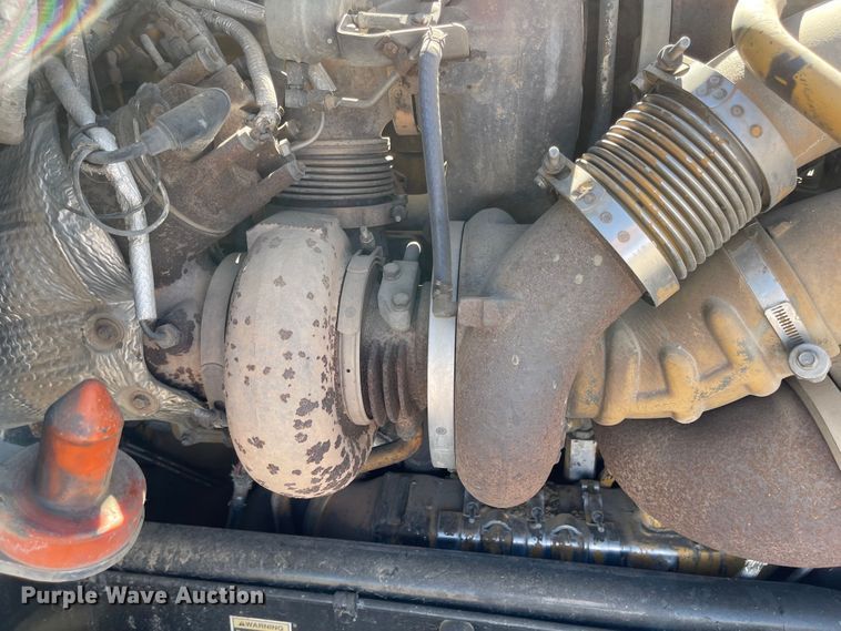 image for item JD9263 2008 Kenworth W900  semi truck