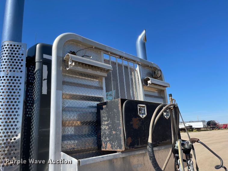 image for item JD9263 2008 Kenworth W900  semi truck