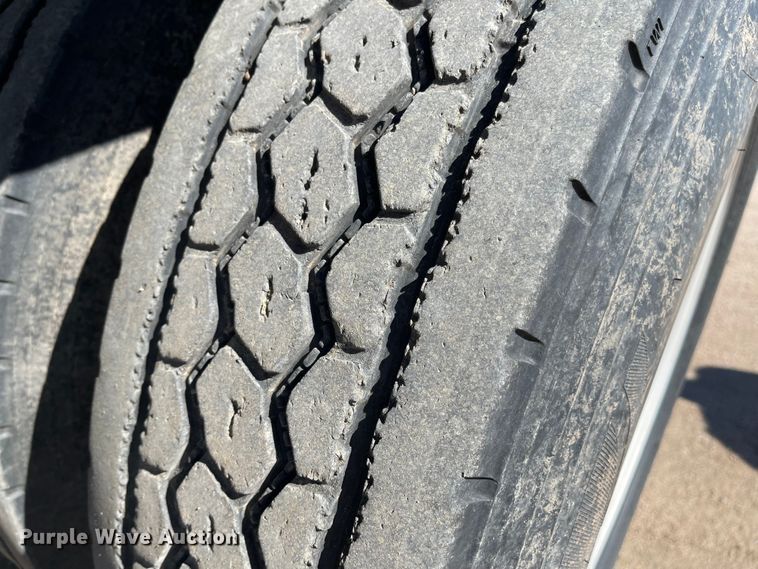 image for item JD9263 2008 Kenworth W900  semi truck