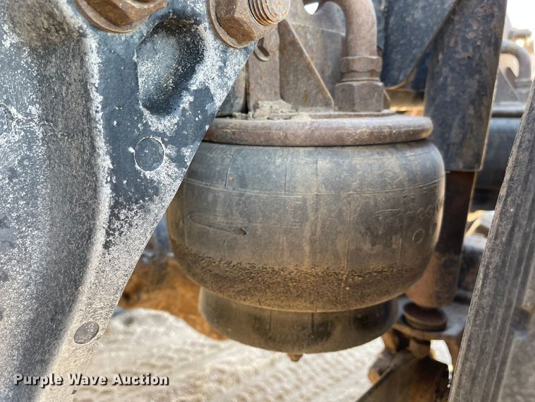 image for item JD9263 2008 Kenworth W900  semi truck