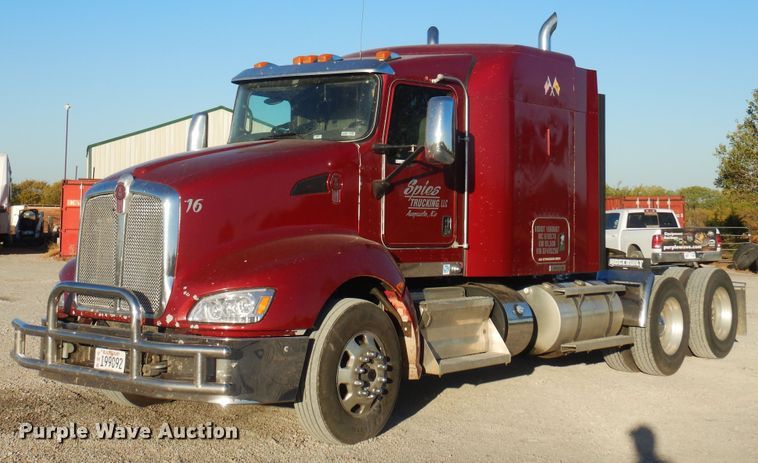 image for item JJ9658 2016 Kenworth T660  semi truck