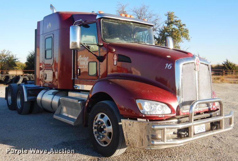 image for item JJ9658 2016 Kenworth T660  semi truck