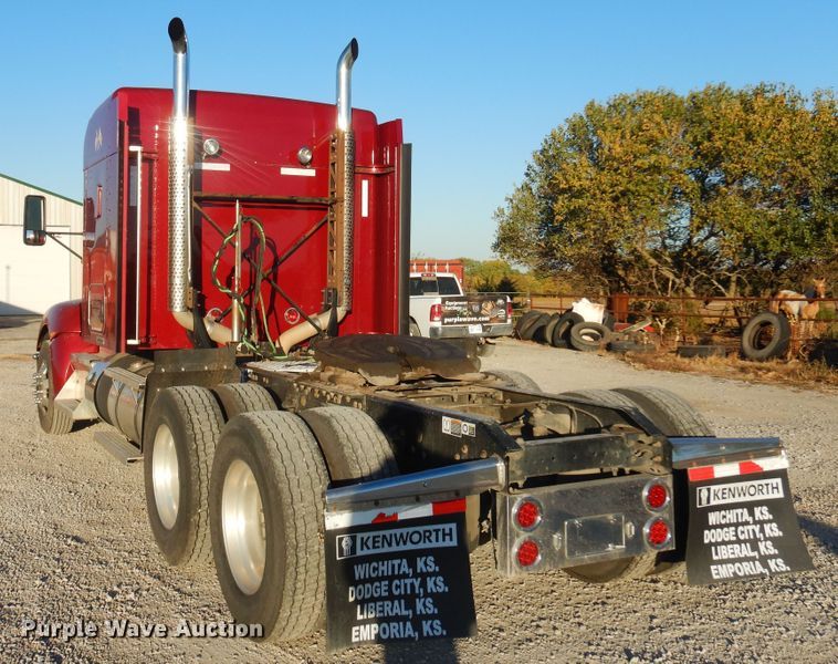 image for item JJ9658 2016 Kenworth T660  semi truck