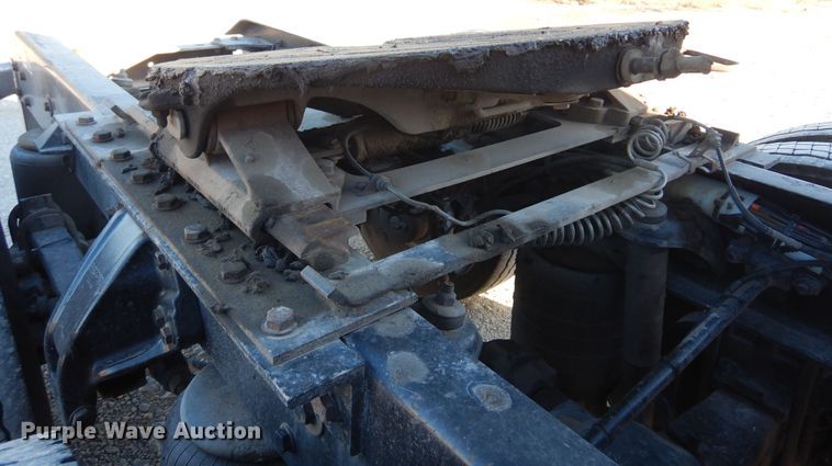 image for item JJ9658 2016 Kenworth T660  semi truck