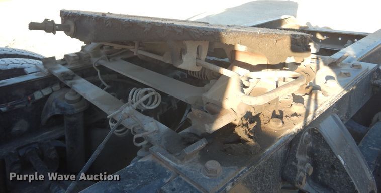 image for item JJ9658 2016 Kenworth T660  semi truck