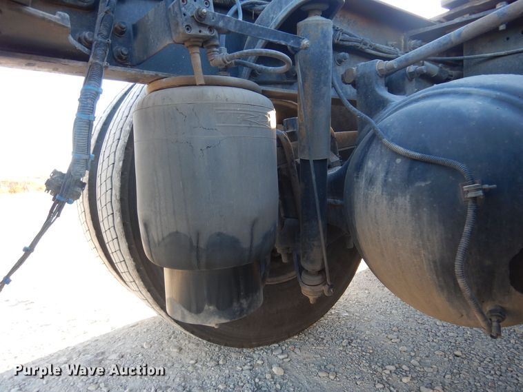 image for item JJ9658 2016 Kenworth T660  semi truck