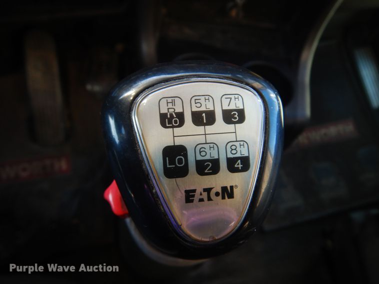 image for item JJ9658 2016 Kenworth T660  semi truck