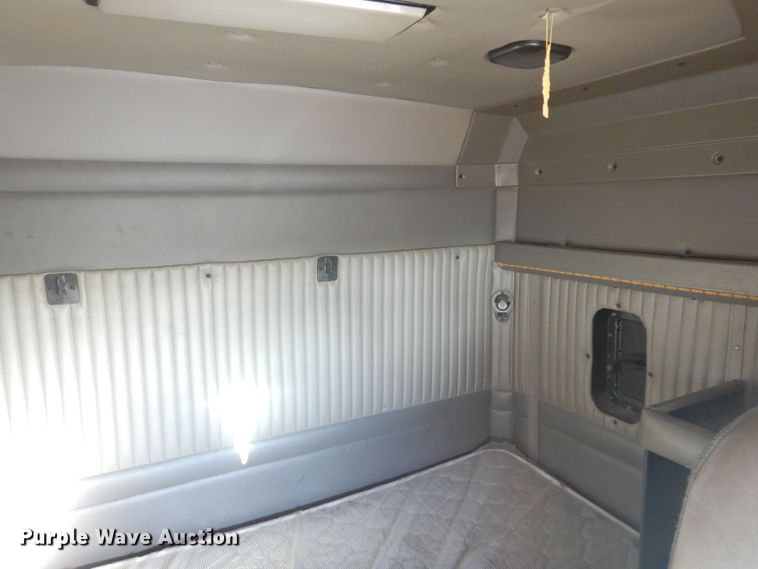 image for item JJ9658 2016 Kenworth T660  semi truck