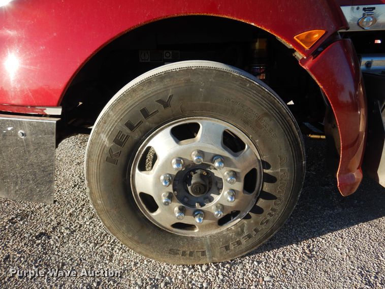 image for item JJ9658 2016 Kenworth T660  semi truck