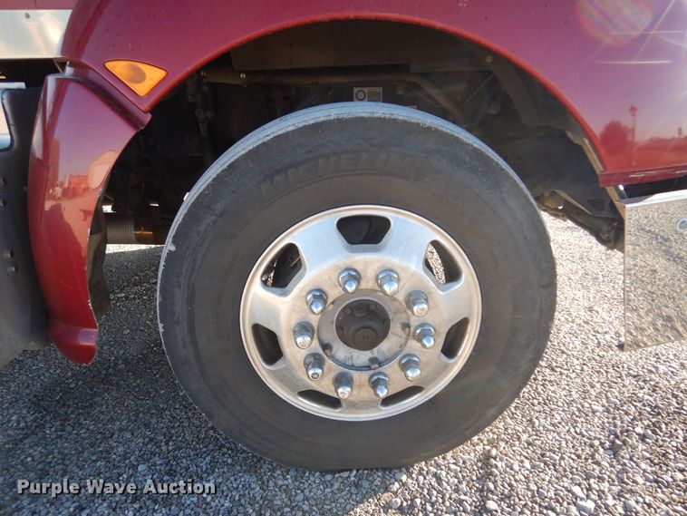 image for item JJ9658 2016 Kenworth T660  semi truck