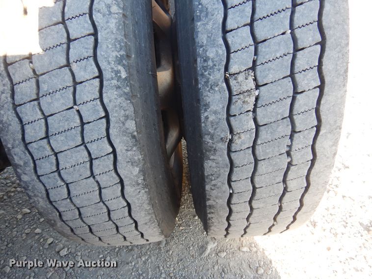 image for item JJ9658 2016 Kenworth T660  semi truck