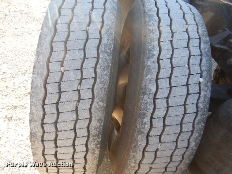 image for item JJ9658 2016 Kenworth T660  semi truck