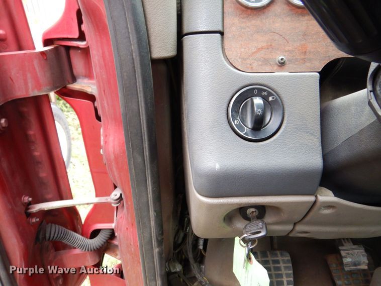 image for item JL9882 2009 Freightliner Cascadia  semi truck