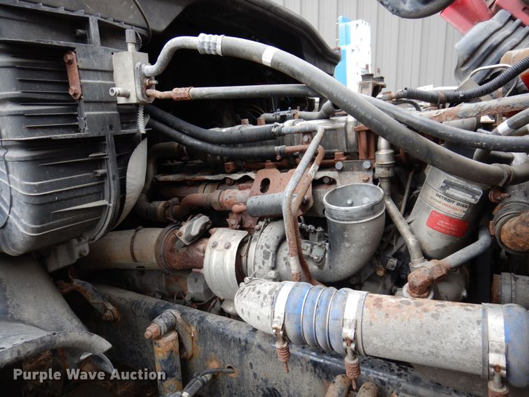 image for item JL9882 2009 Freightliner Cascadia  semi truck