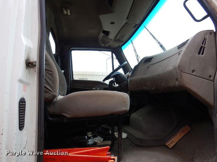 image for item JL9883 2007 Sterling A-Line  semi truck