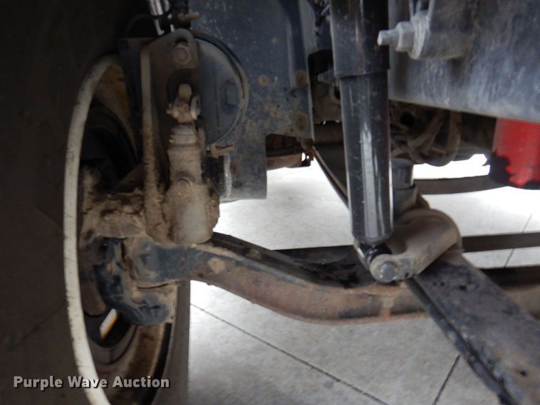 image for item JL9884 2015 Volvo VN  semi truck