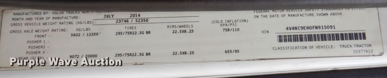 image for item JL9884 2015 Volvo VN  semi truck