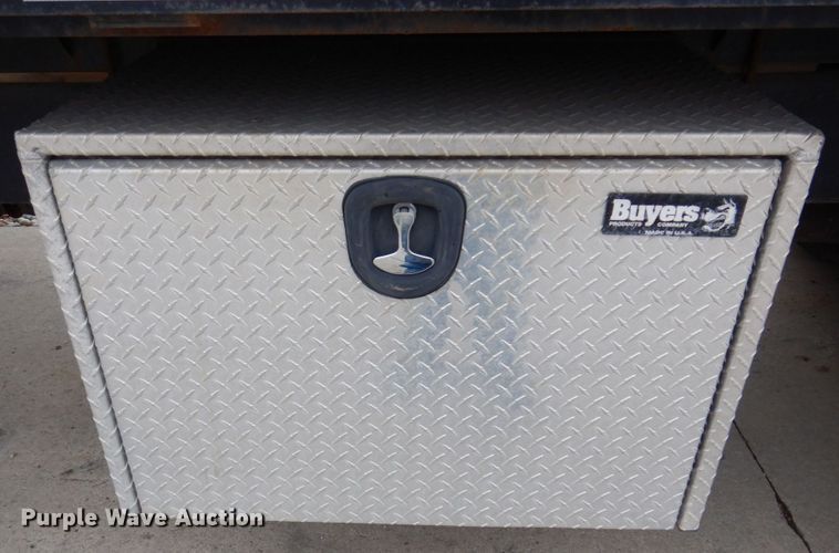 image for item JL9888 2005 Ford F650 Super Duty  flatbed truck