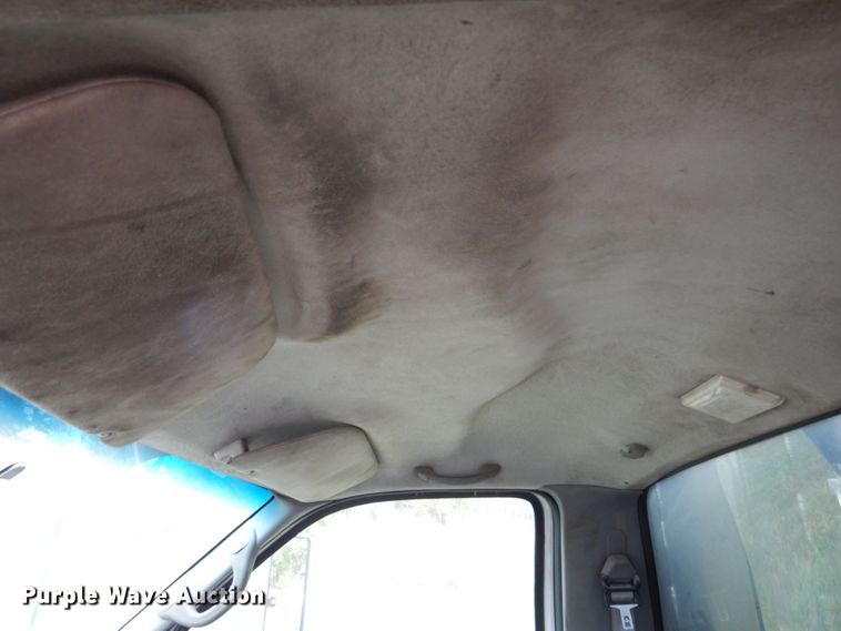 image for item JL9888 2005 Ford F650 Super Duty  flatbed truck