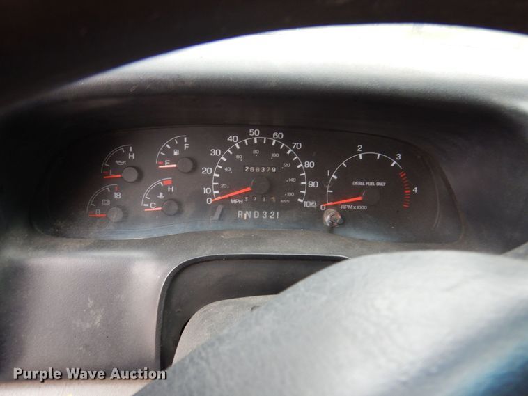 image for item JL9888 2005 Ford F650 Super Duty  flatbed truck