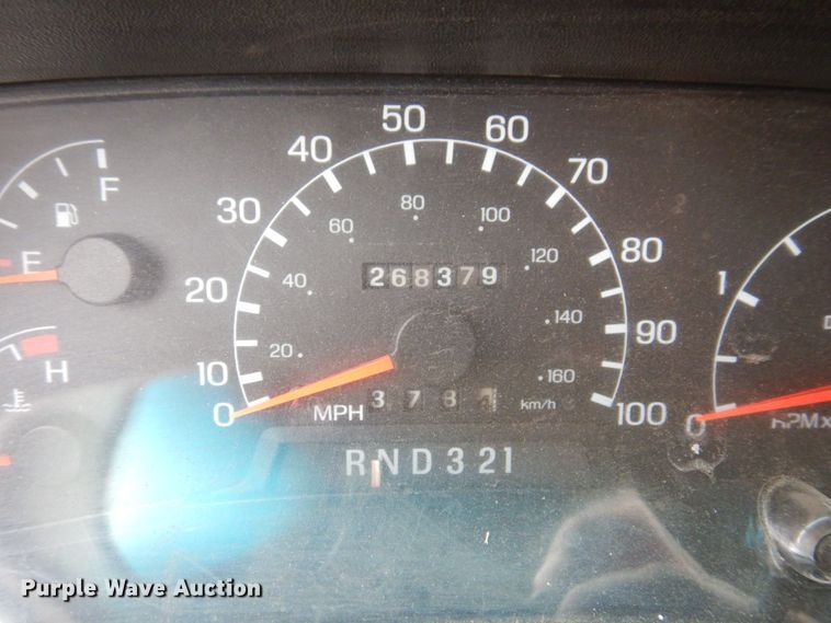 image for item JL9888 2005 Ford F650 Super Duty  flatbed truck