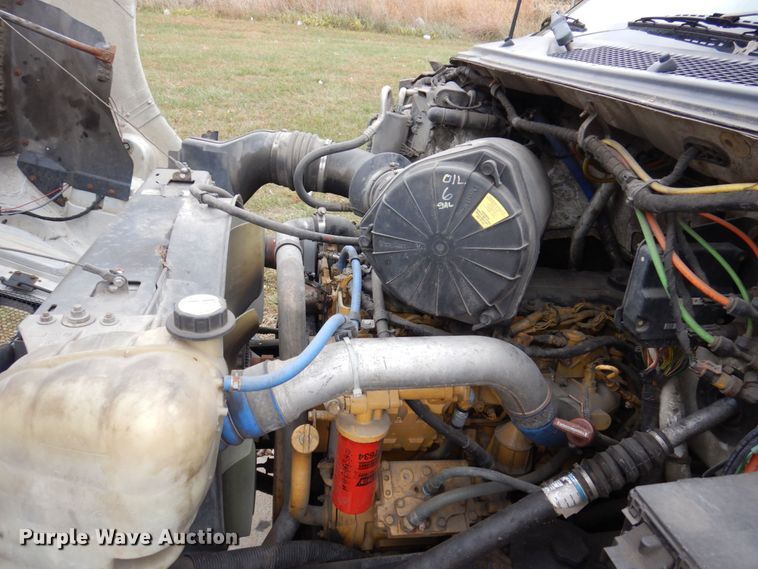 image for item JL9888 2005 Ford F650 Super Duty  flatbed truck