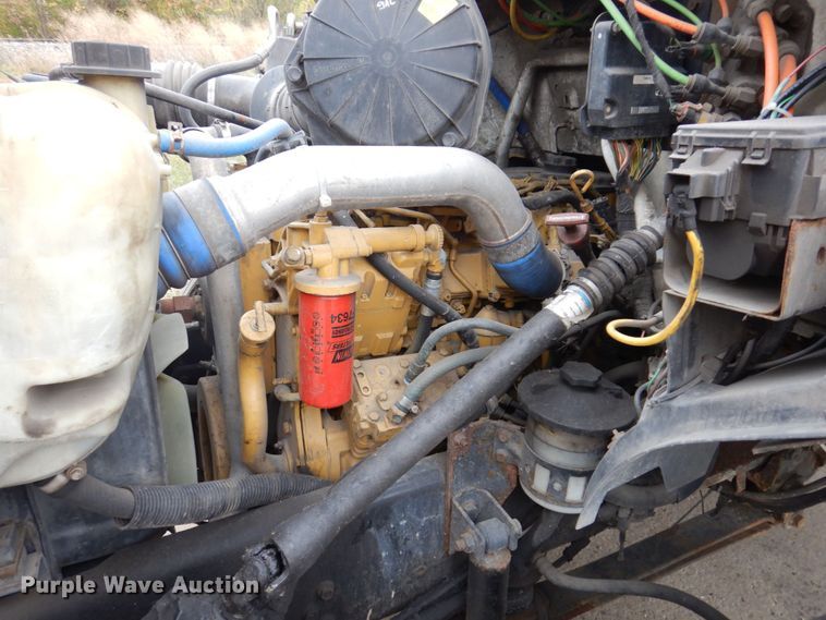 image for item JL9888 2005 Ford F650 Super Duty  flatbed truck