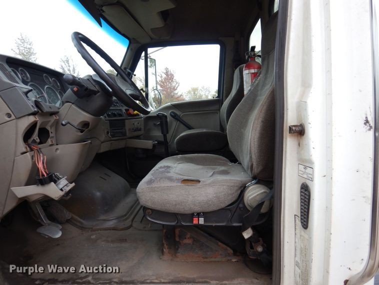 image for item JL9889 2007 Sterling A-Line  semi truck