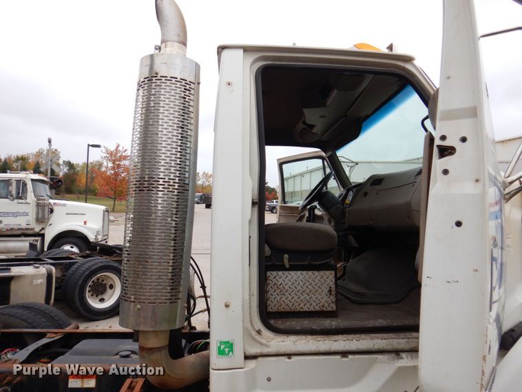 image for item JL9889 2007 Sterling A-Line  semi truck