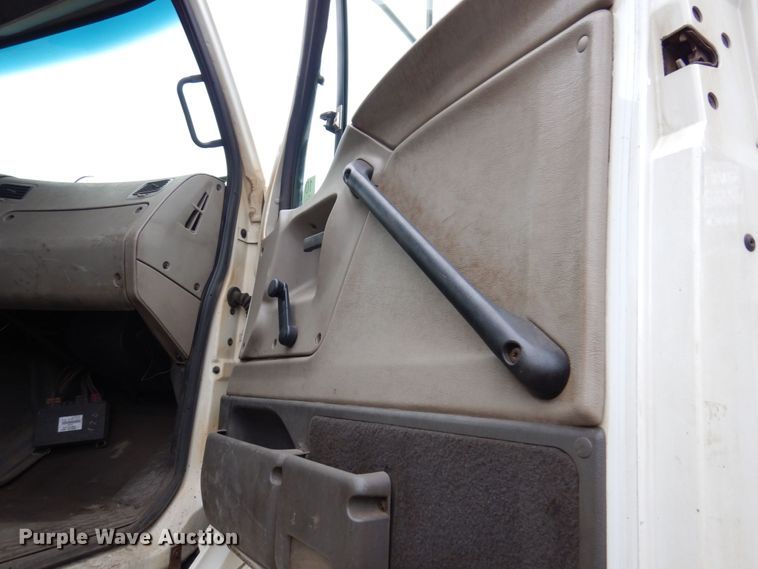 image for item JL9890 2007 Sterling A-Line  semi truck