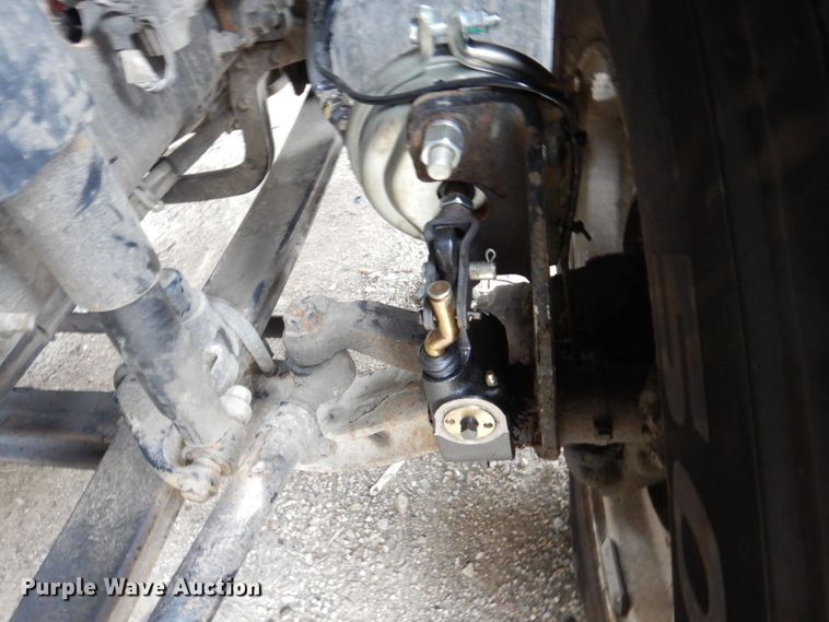 image for item JL9891 2012 Volvo VN  semi truck