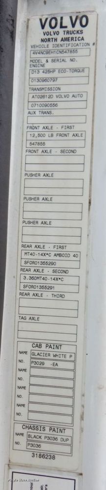 image for item JL9891 2012 Volvo VN  semi truck