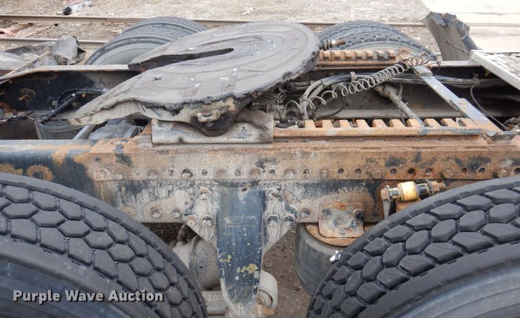 image for item JL9892 2011 Western Star 4900FA  semi truck