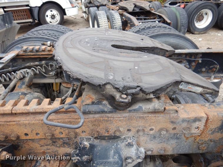 image for item JL9892 2011 Western Star 4900FA  semi truck