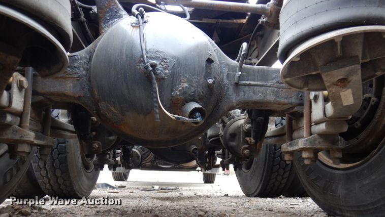 image for item JL9892 2011 Western Star 4900FA  semi truck