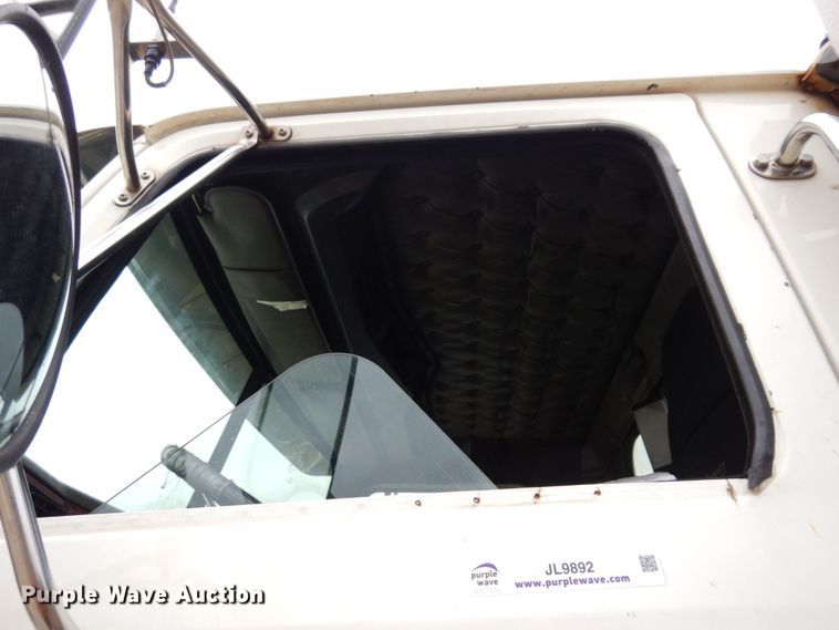 image for item JL9892 2011 Western Star 4900FA  semi truck