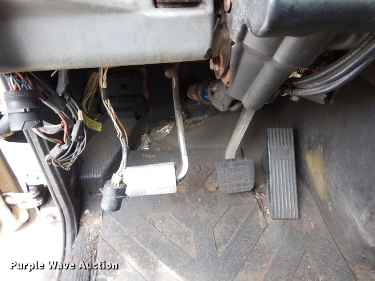 image for item JL9892 2011 Western Star 4900FA  semi truck