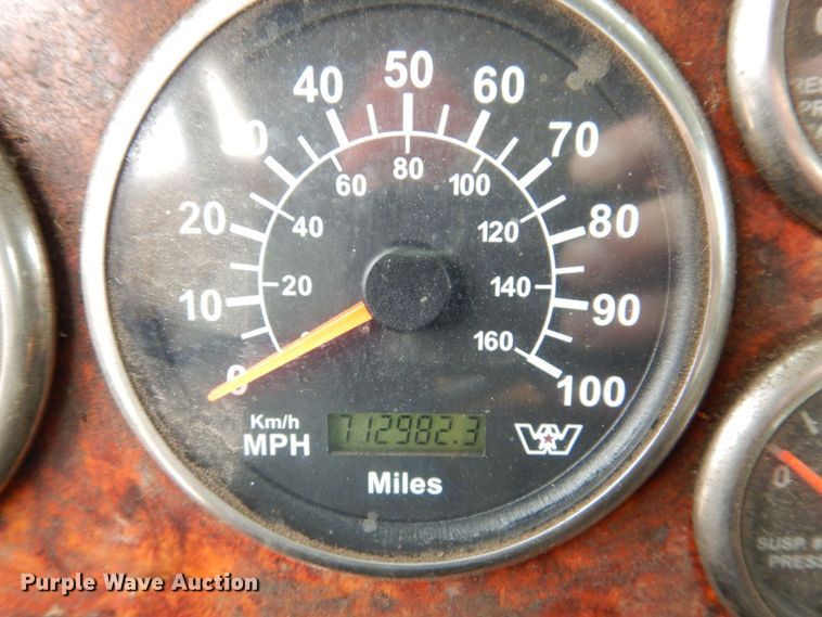 image for item JL9892 2011 Western Star 4900FA  semi truck